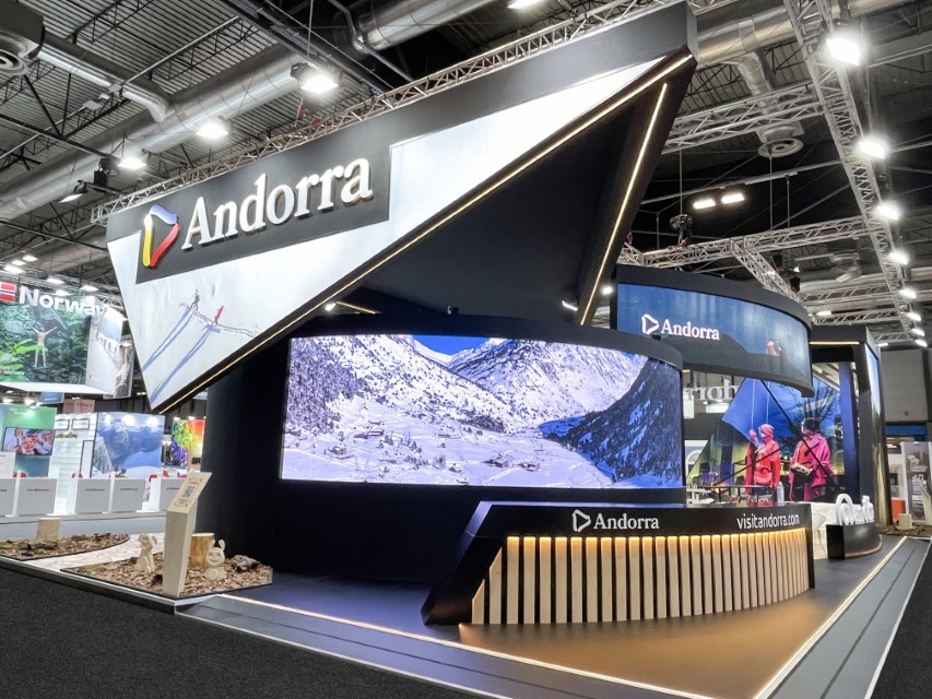 Stand corporativo de Trazos en feria FITUR Andorra 2025