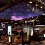 Stand de turismo de Andorra en Fitur 2026 diseñado por Trazos y Tendencias SL.